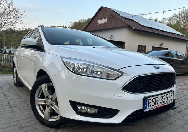 Ford Focus cena 36900 przebieg: 191000, rok produkcji 2016 z Kamień Krajeński małe 742